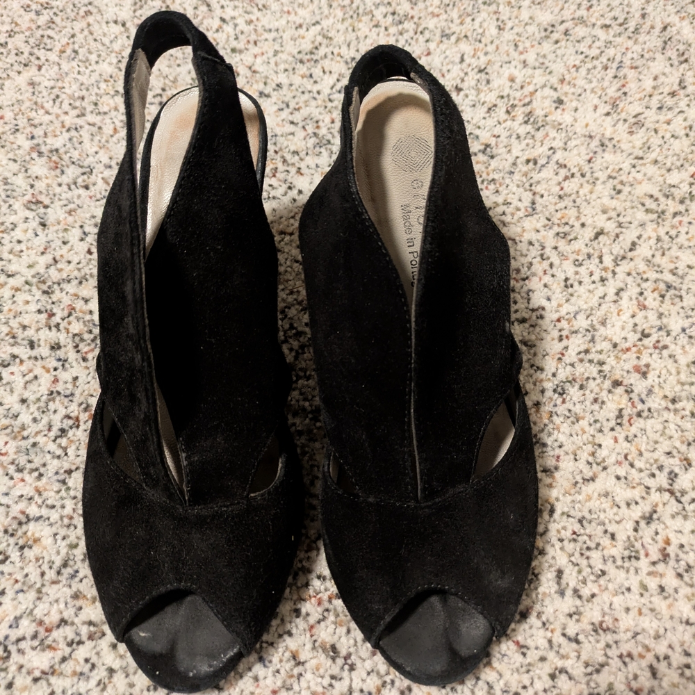 Eric Michael Black Pumps